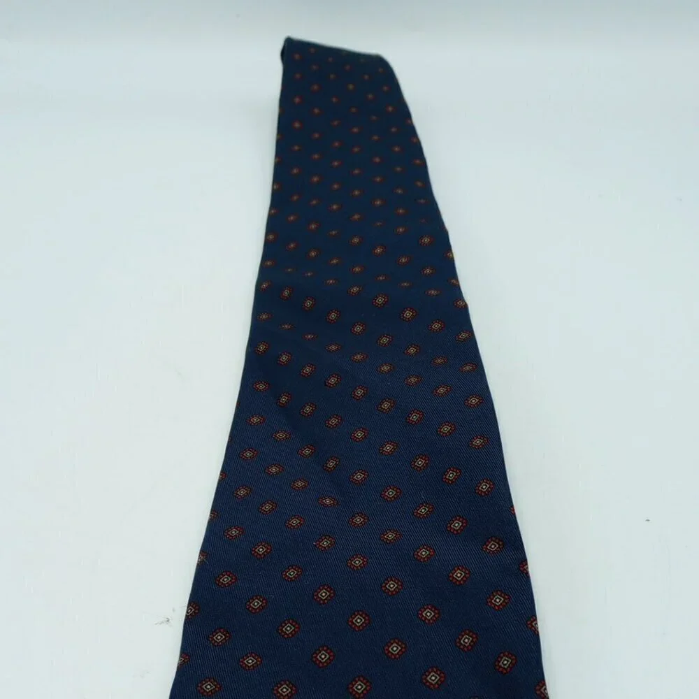 Hubert W White Tie 58.5